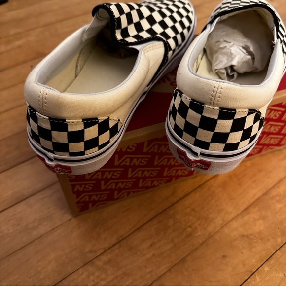 SOLD!!!! Vans off The Wall - Classic Slip-On Checkerboard Shoe - Picture 11 of 16